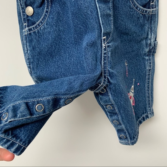 [2/25$✨] Gap Jeans Overalls 🪐 - Picture 4 of 8